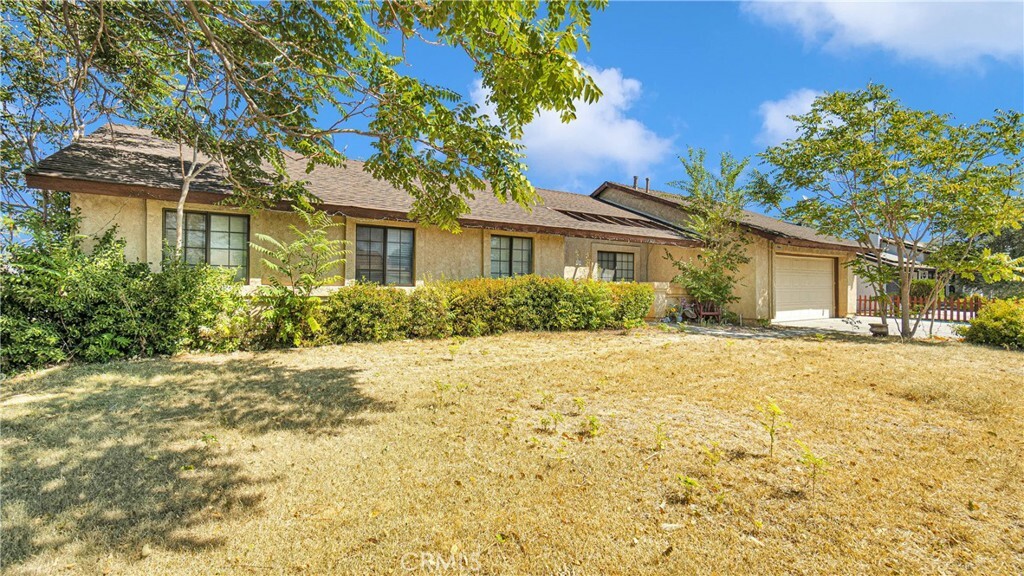 Property Photo:  14338 La Mesa Road  CA 92392 