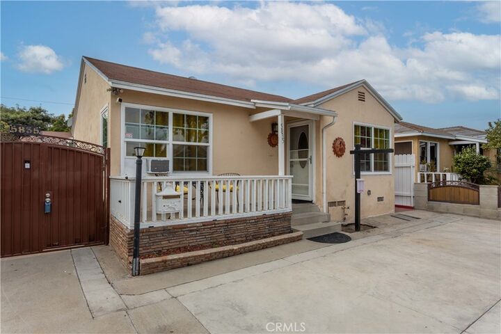 Property Photo:  5835 Gardenia Avenue  CA 90805 