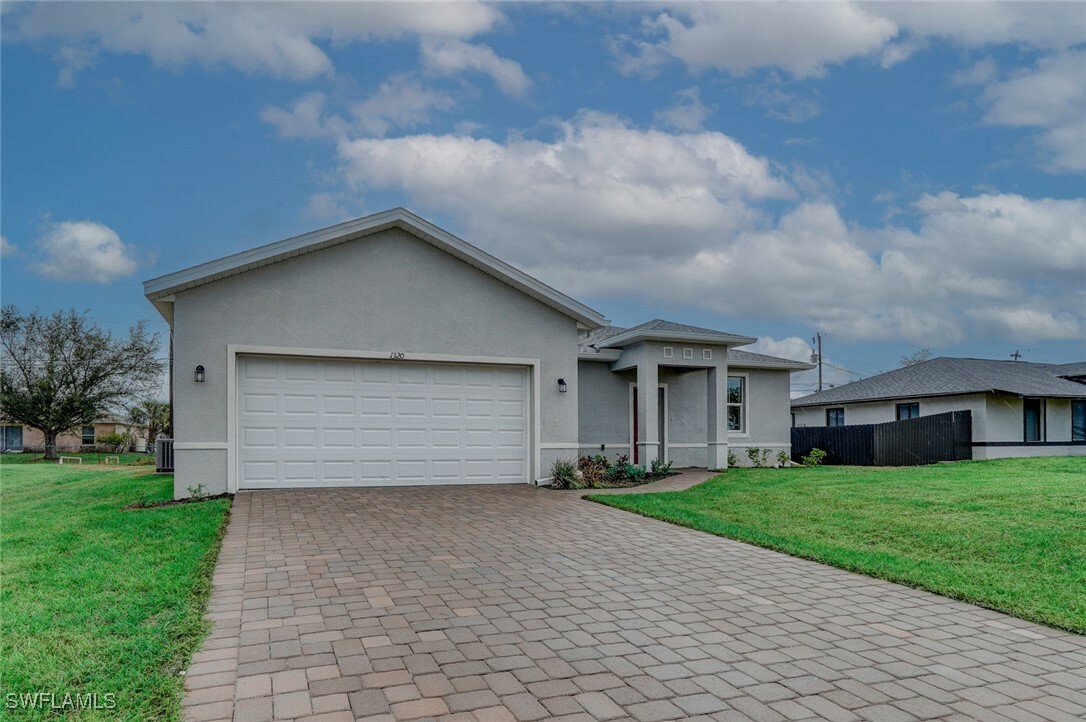 Property Photo:  1320 NE 17th Avenue  FL 33909 