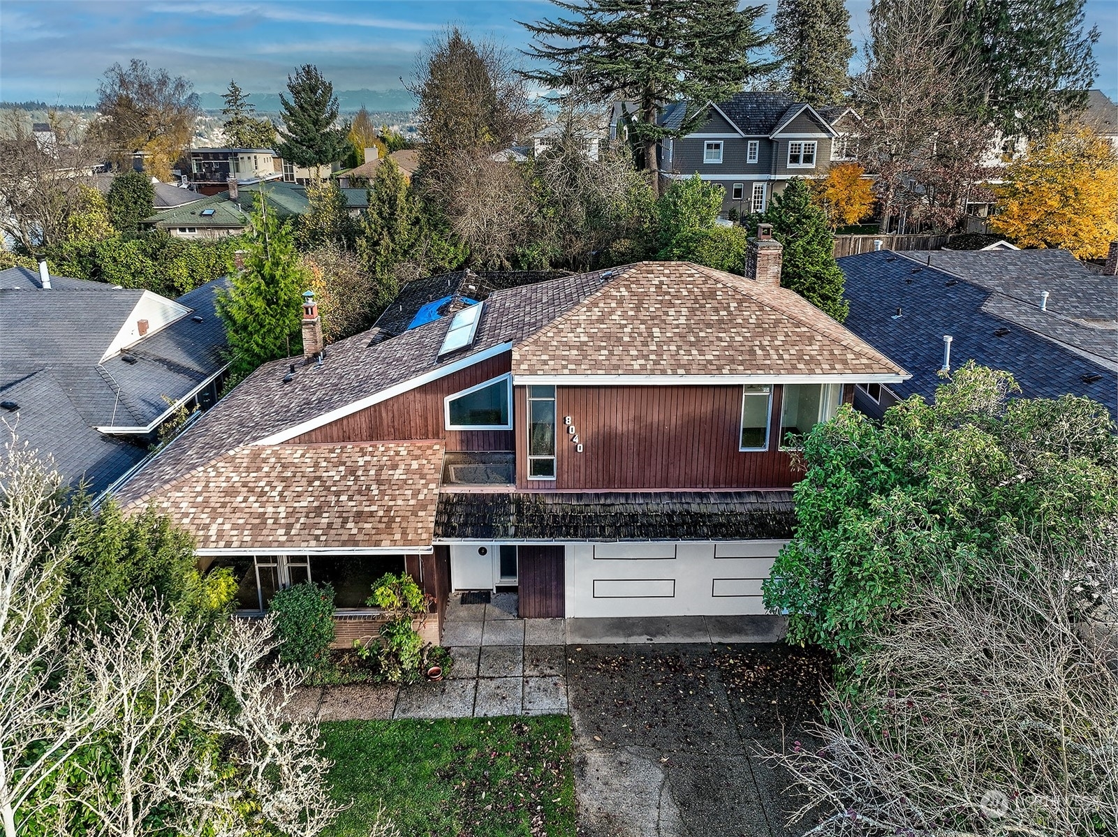 Property Photo:  8040 Forest Drive NE  WA 98115 