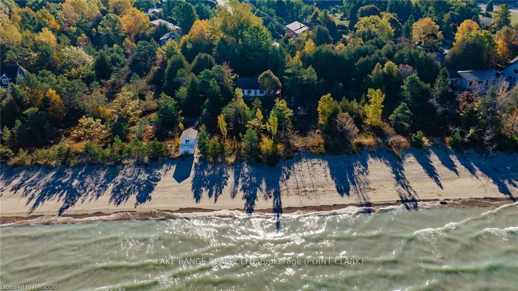 Photo de la propriété: 40 Vozka Drive ON N2Z 0B3