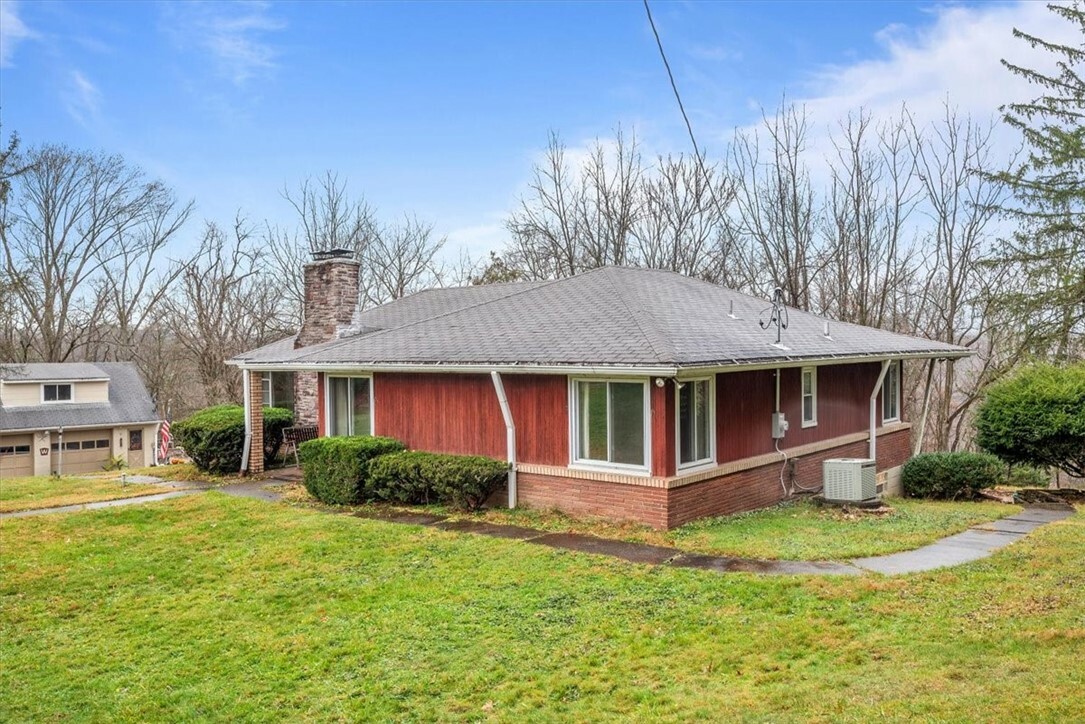 Property Photo:  273 Hilltop Drive  PA 15024 