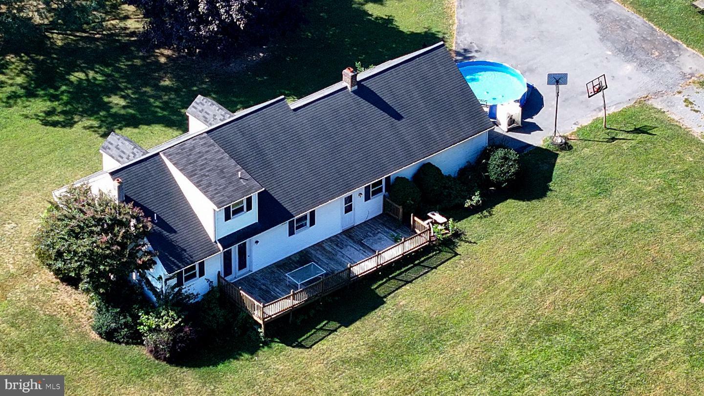 Property Photo:  1669 Cloverleaf Road  PA 17552 