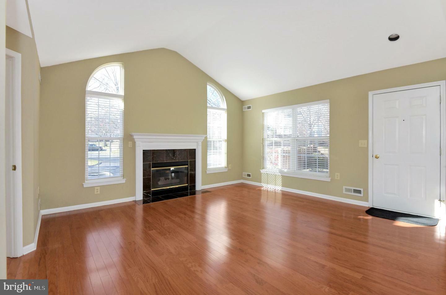 Property Photo:  88 Woolsey Court  NJ 08534 