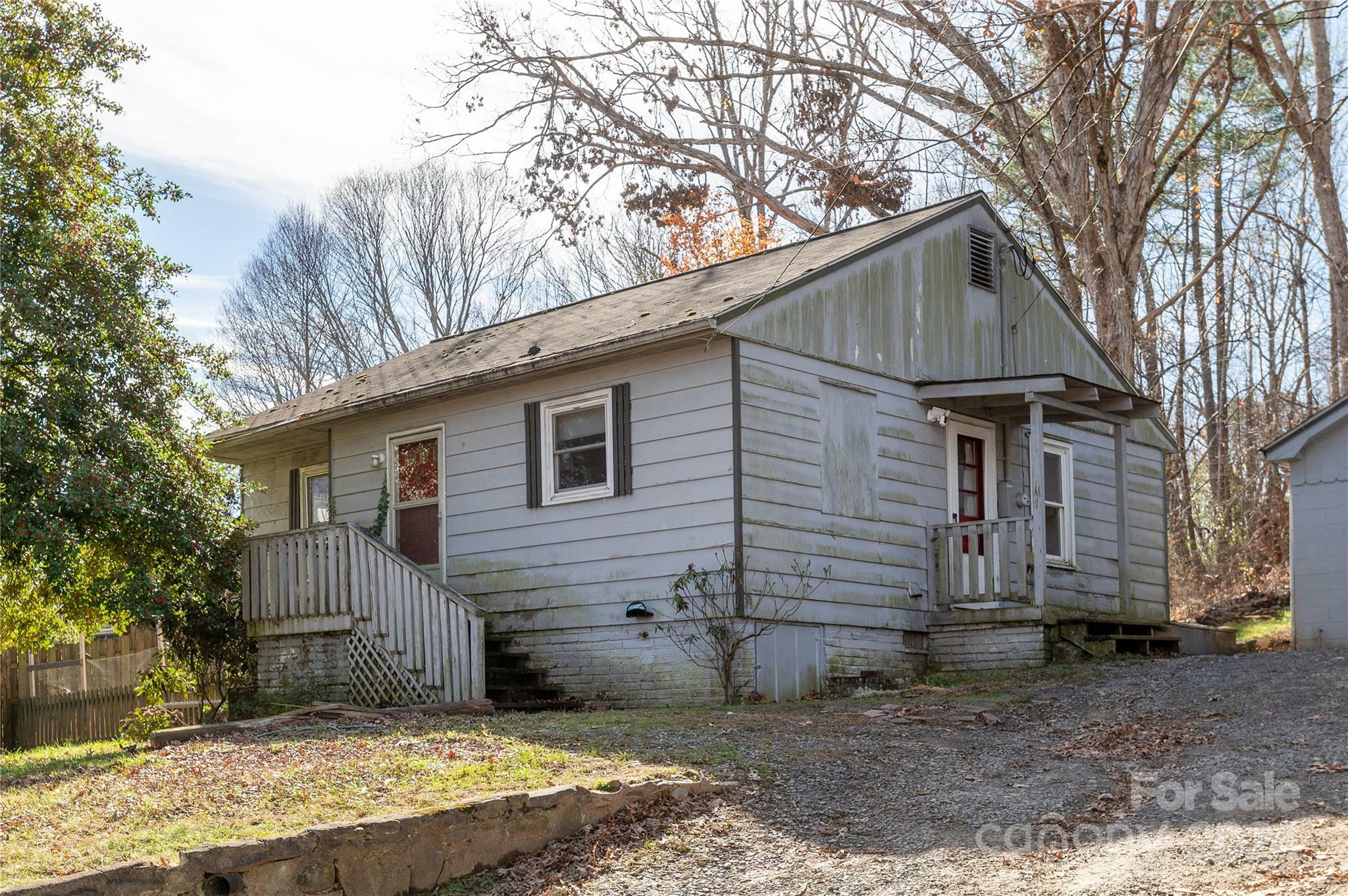 Property Photo:  107 N Fork Road  NC 28711 