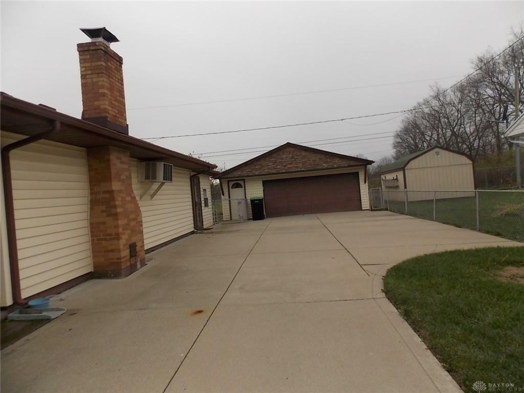 Property Photo:  1005 Weinland Drive  OH 45344 