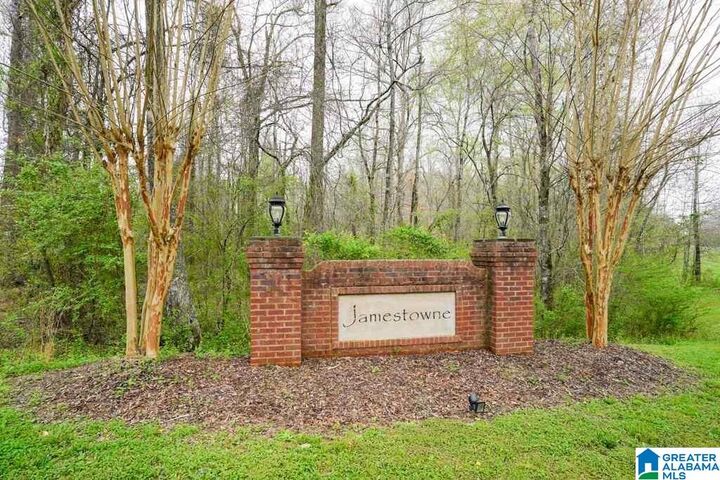 7554 Colonial Trace Circle 13  Bessemer AL 35022 photo