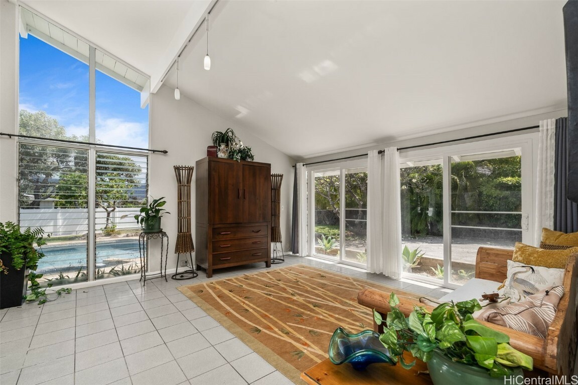 Property Photo: 251 Kalalau Street HI 96825
