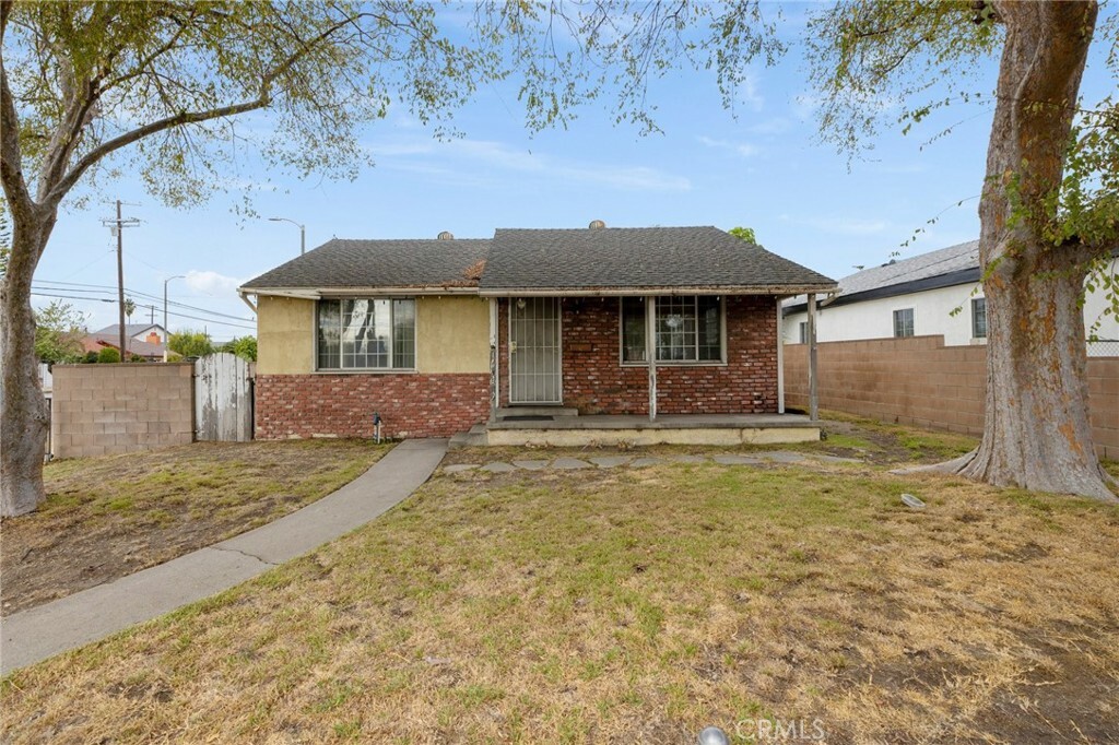 Property Photo:  13689 Garber Street  CA 91331 