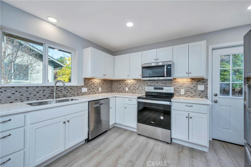 Property Photo: 19208 Stonegate Rd CA 95467