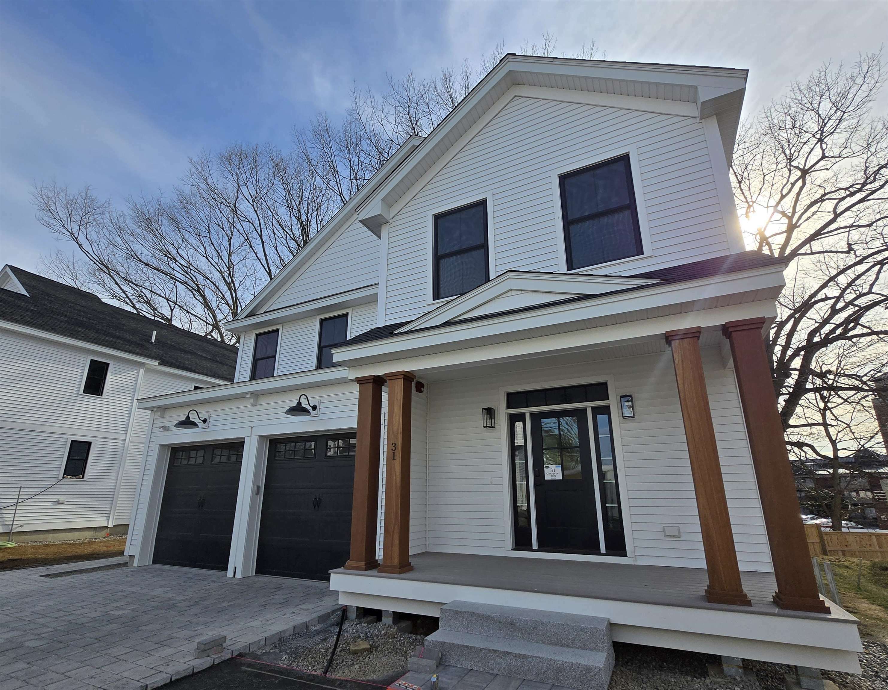 Property Photo: 31 Grapevine Run NH 03801