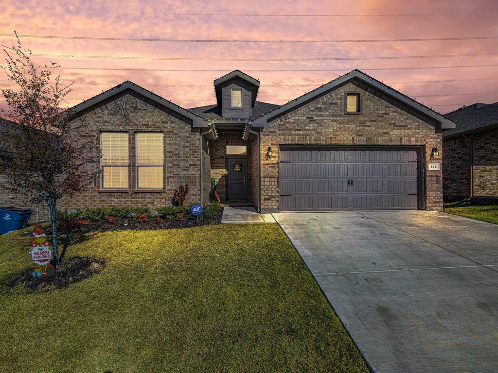 Property Photo:  145 Attwater Road  TX 76078 