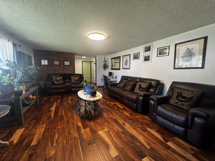 Property Photo:  5814 Harlan Drive  OR 97603 