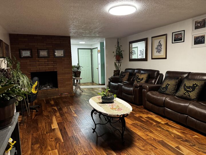 Property Photo: 5814 Harlan Drive OR 97603