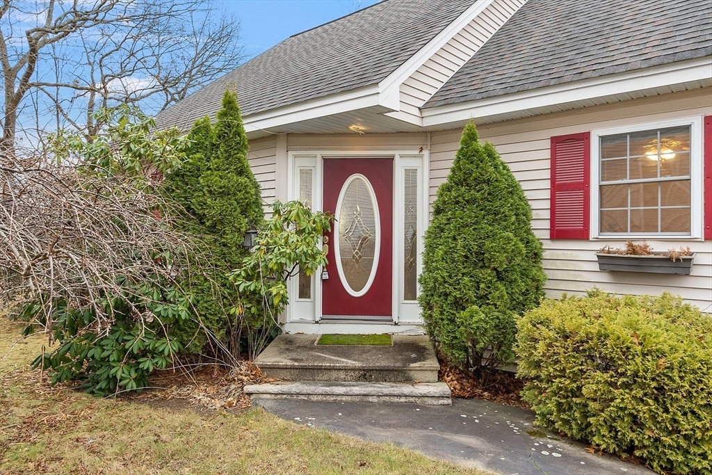 Property Photo: 40 Fauvel Drive MA 01850