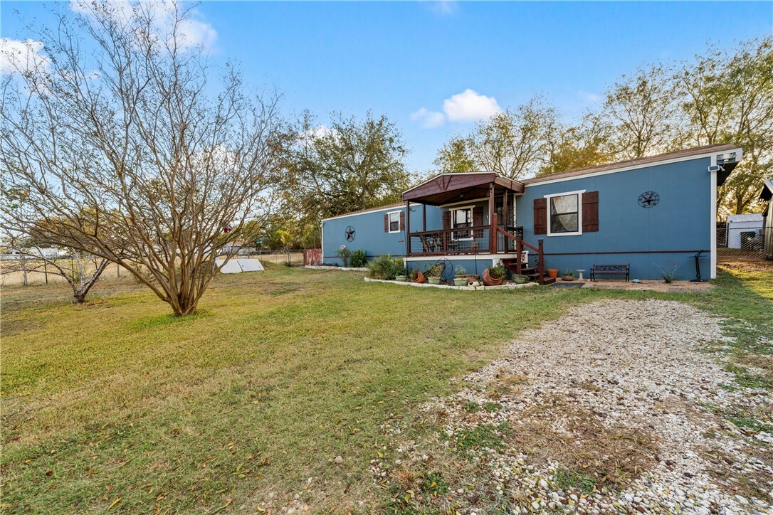 Property Photo:  1425 N Agnes Wills Road  TX 76630 