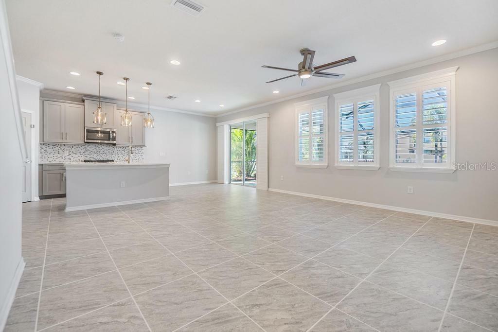 Property Photo:  33153 Shadow Branch Lane  FL 33545 