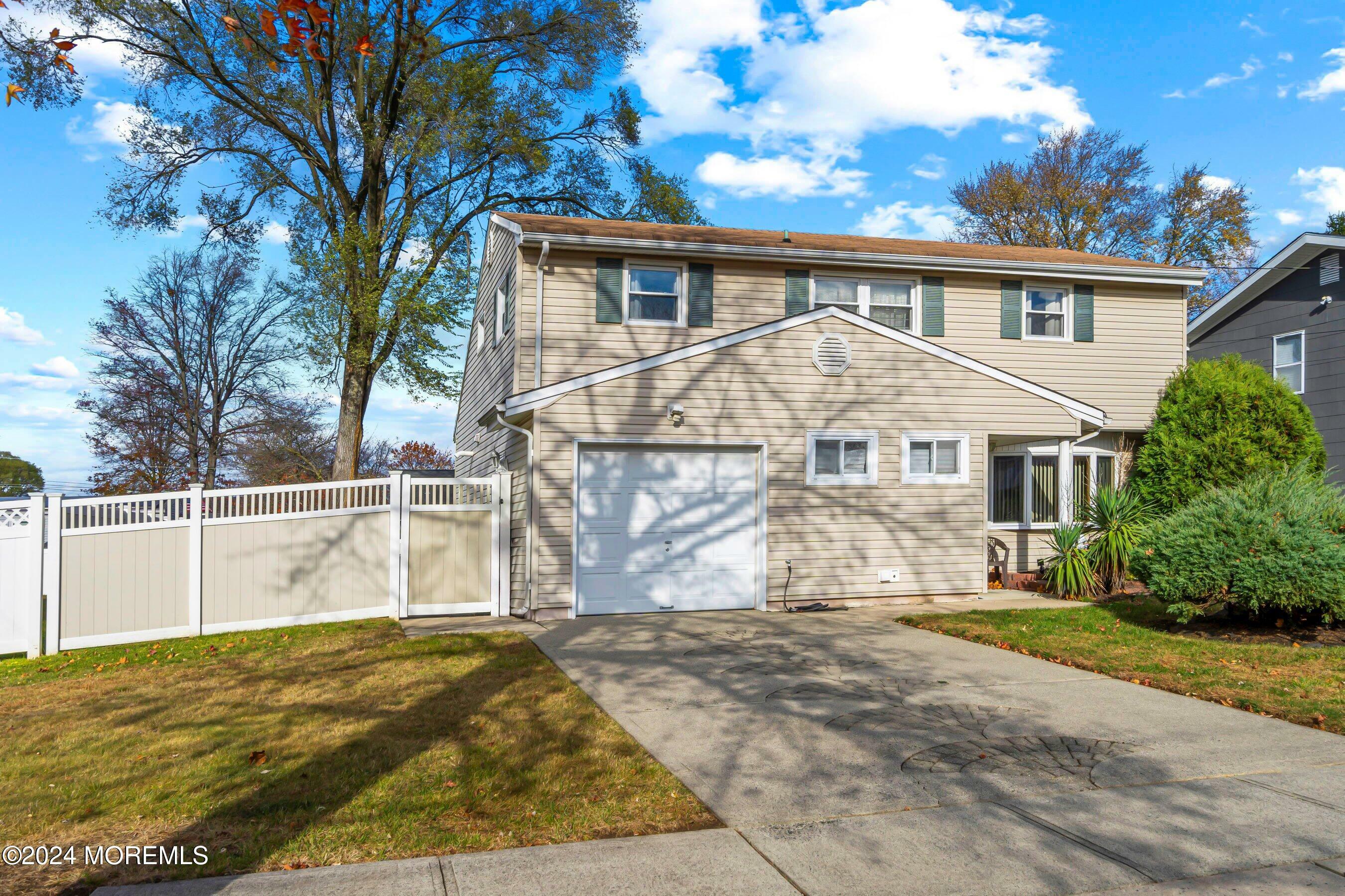 Property Photo:  24 Mabaline Road  NJ 08857 