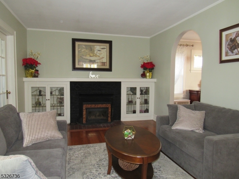 Property Photo:  280 Ellery Ave  NJ 07106 