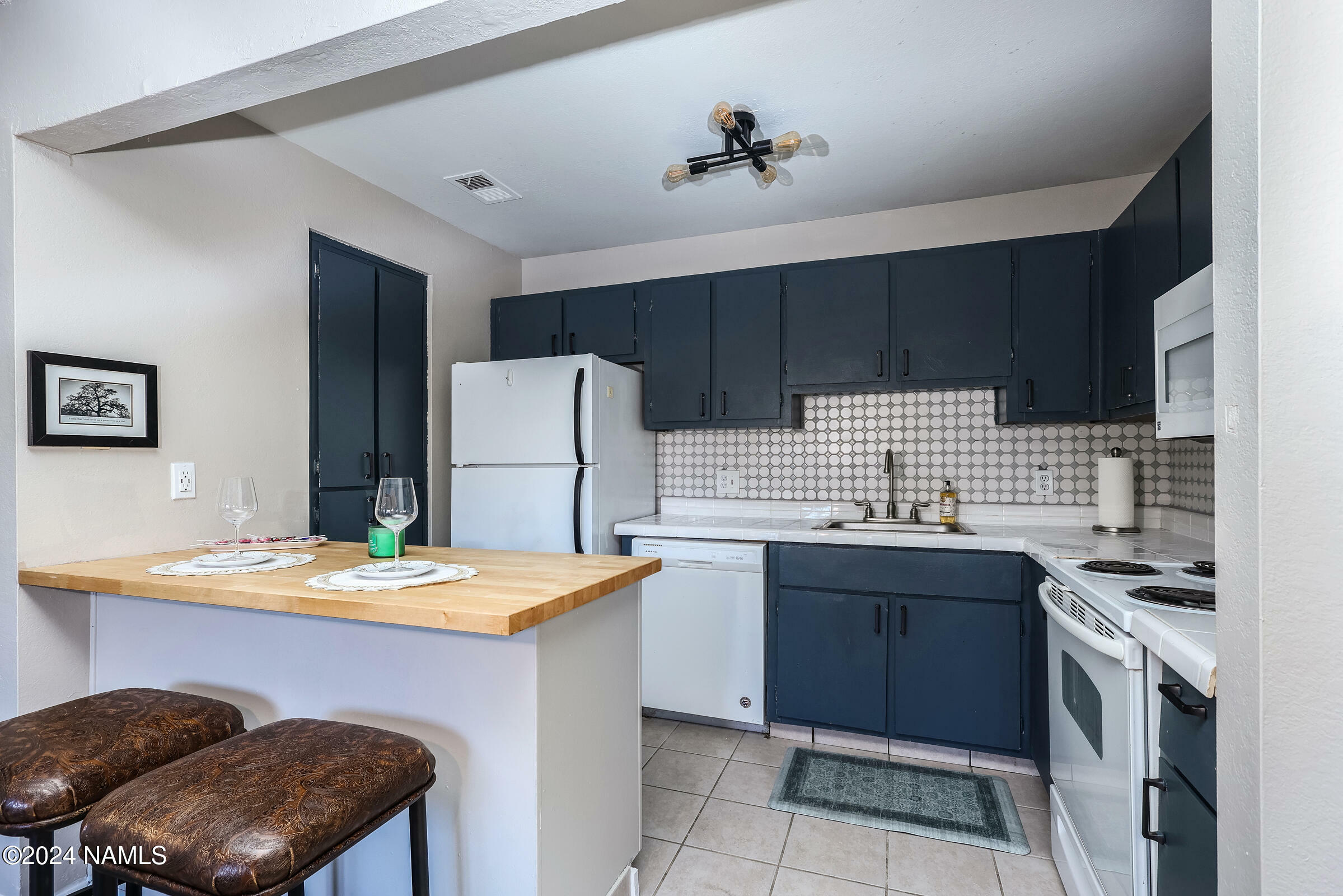 Property Photo: 1200 S Riordan Ranch Street 125 AZ 86001