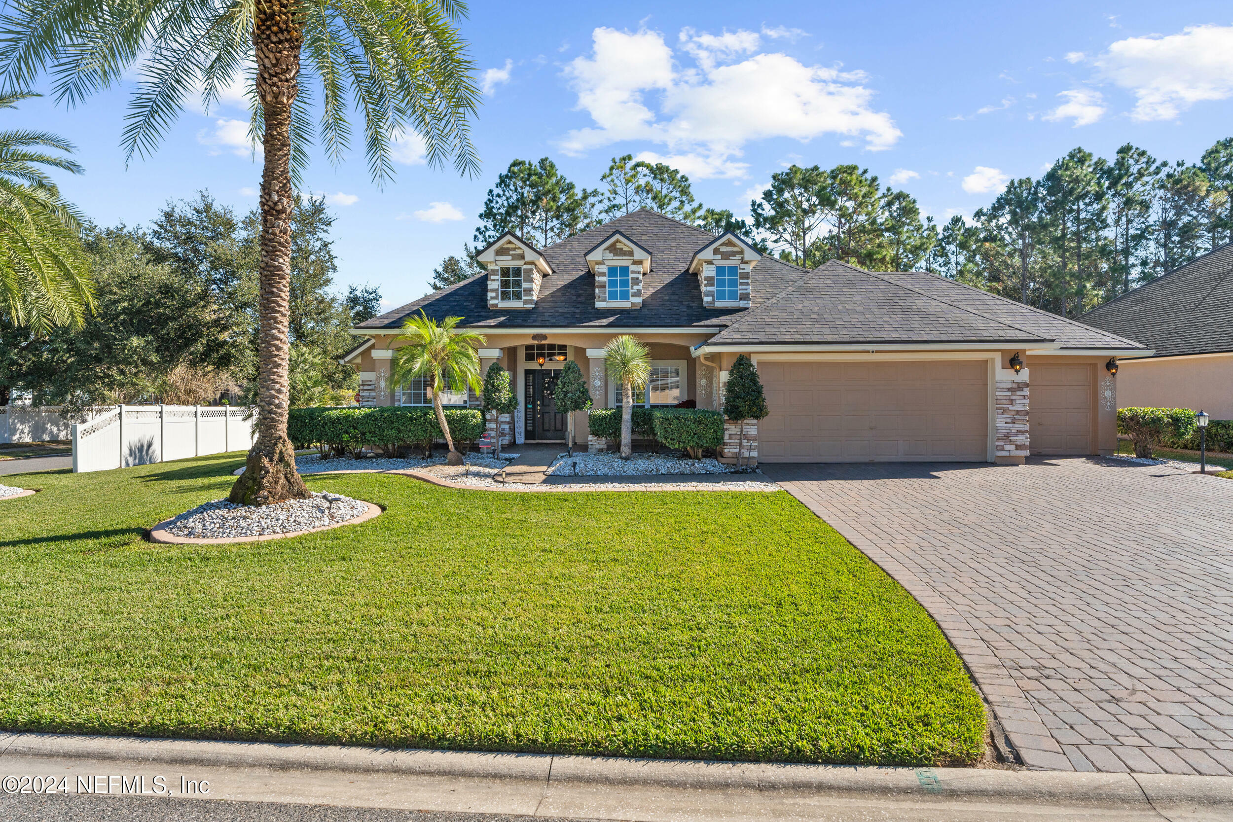 Property Photo:  837 Songbird Drive  FL 32065 