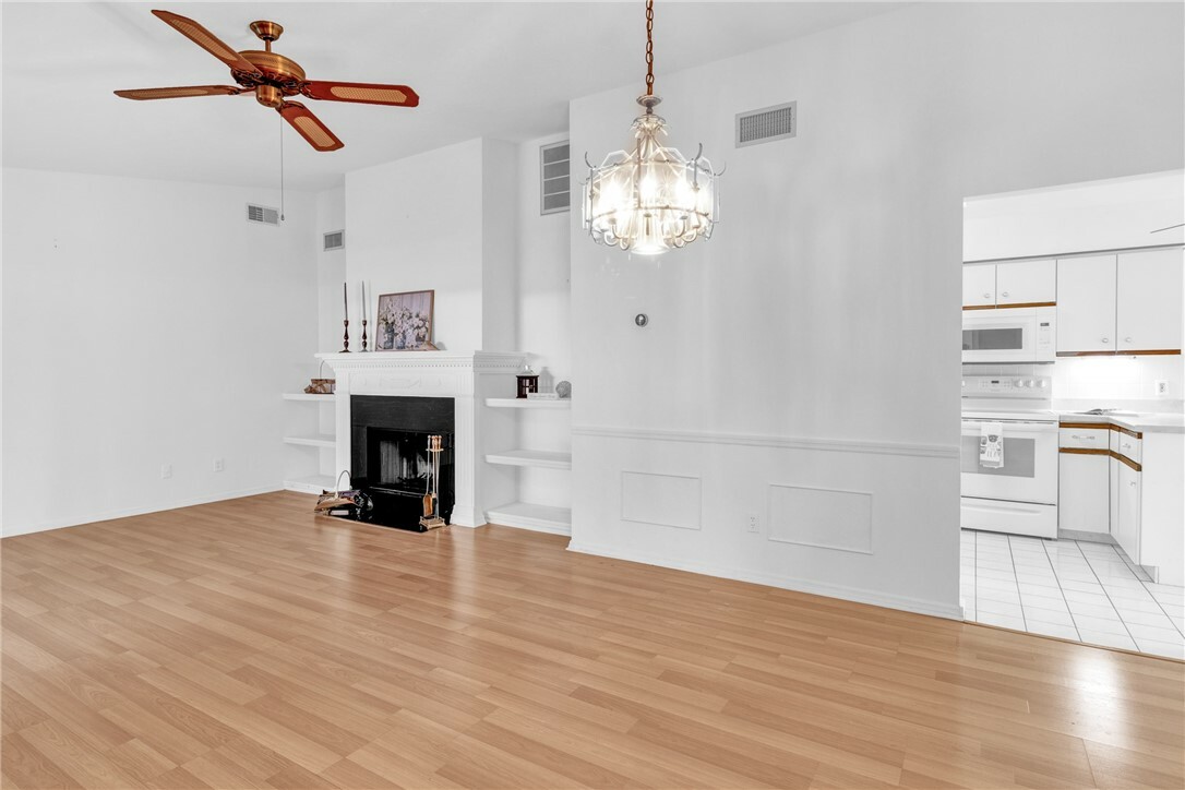 Property Photo: 737 Timber Ridge Trail SW B FL 32962