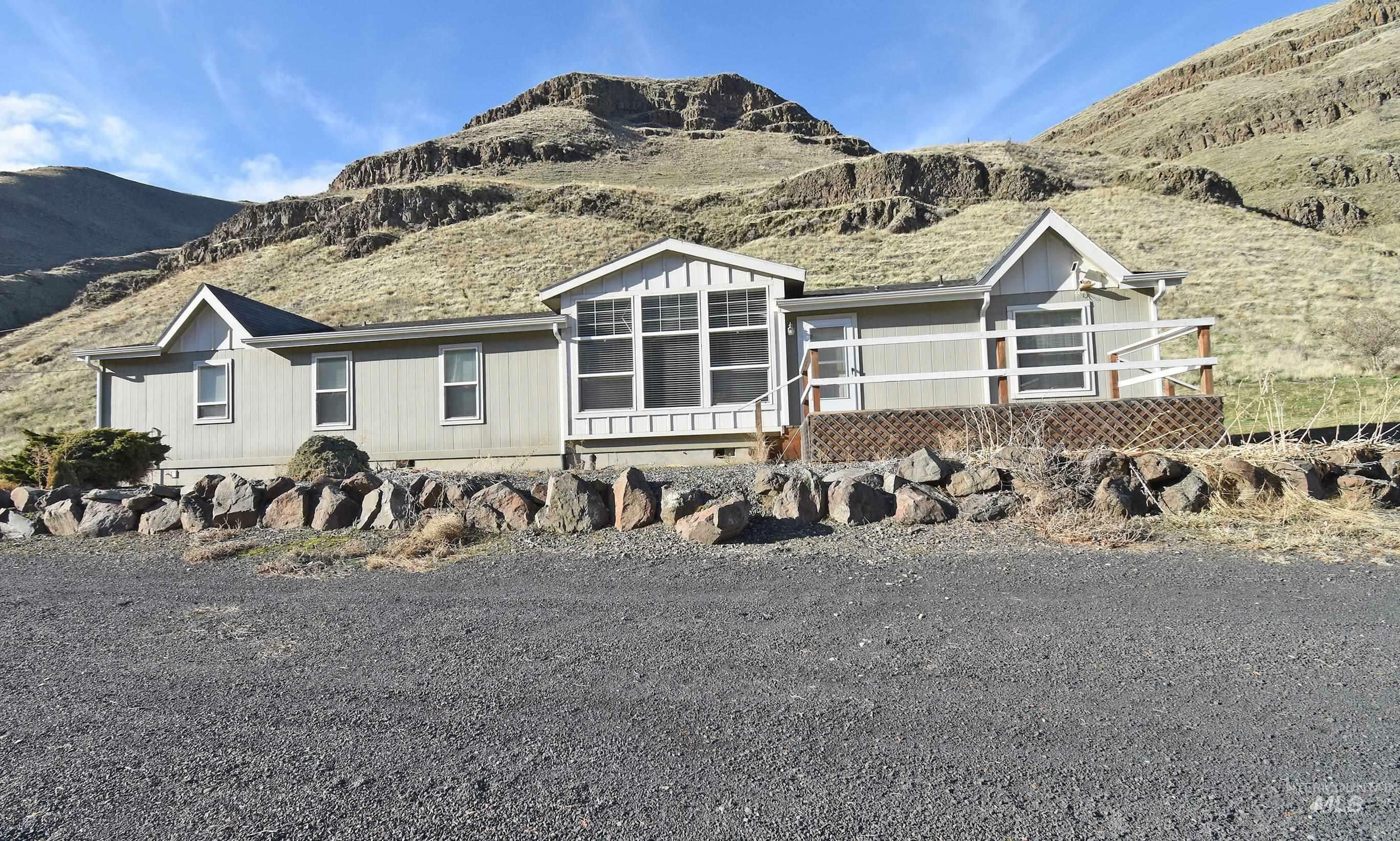 Property Photo:  16186 Snake River Road  WA 99402 