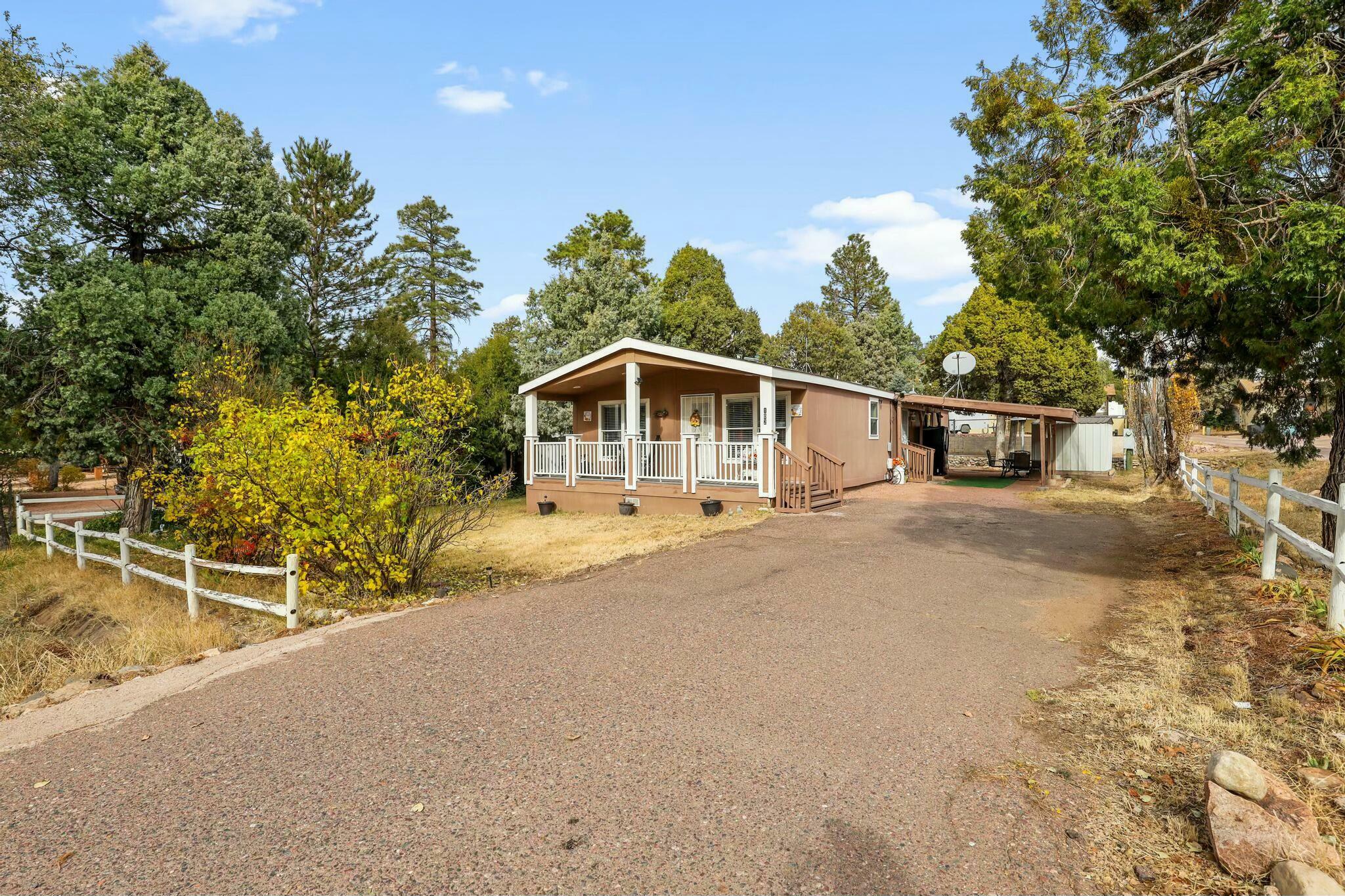 Property Photo:  102 W Forest Drive  AZ 85541 