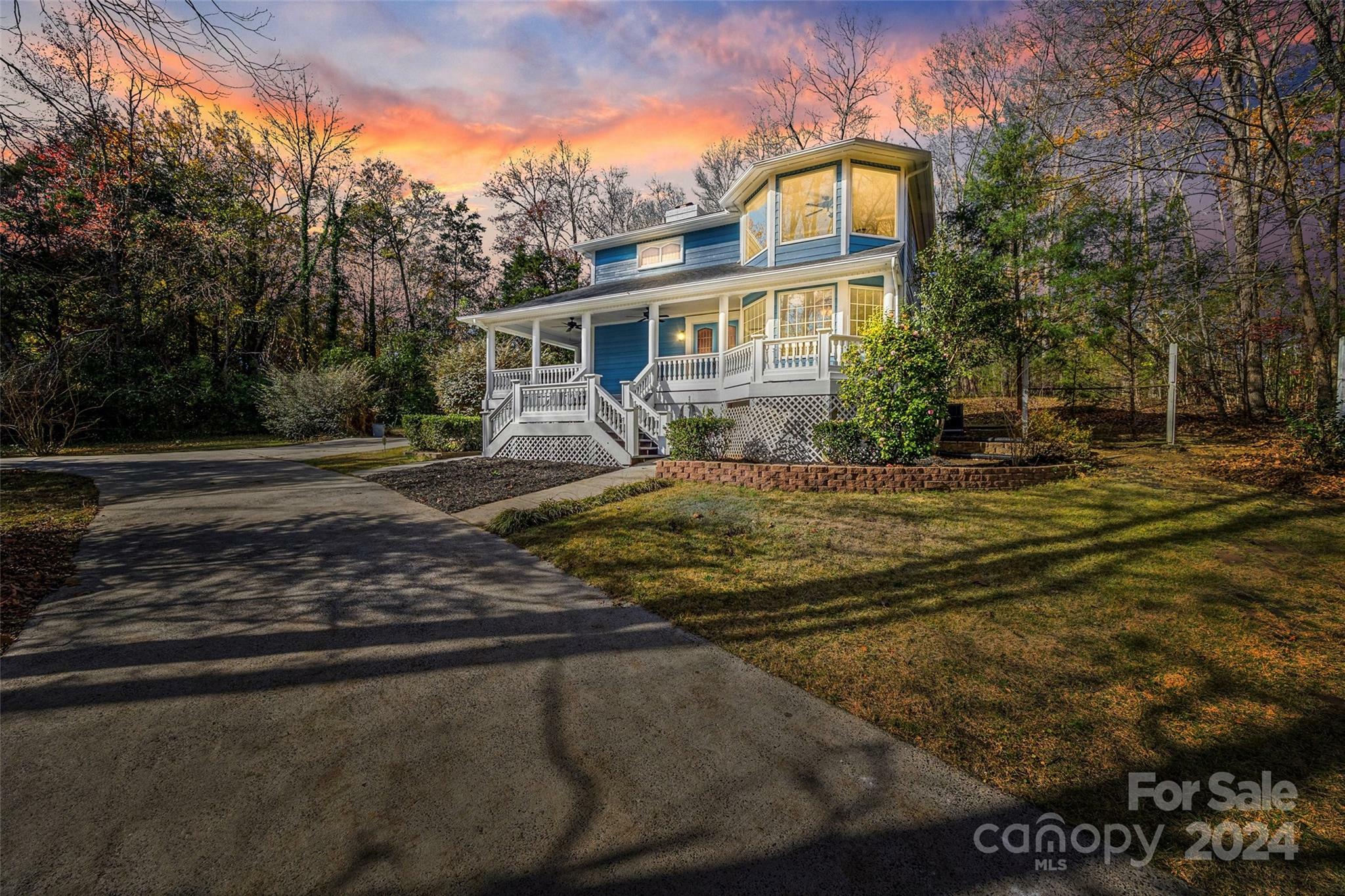 Property Photo:  601 Lakeside Drive  SC 29730 