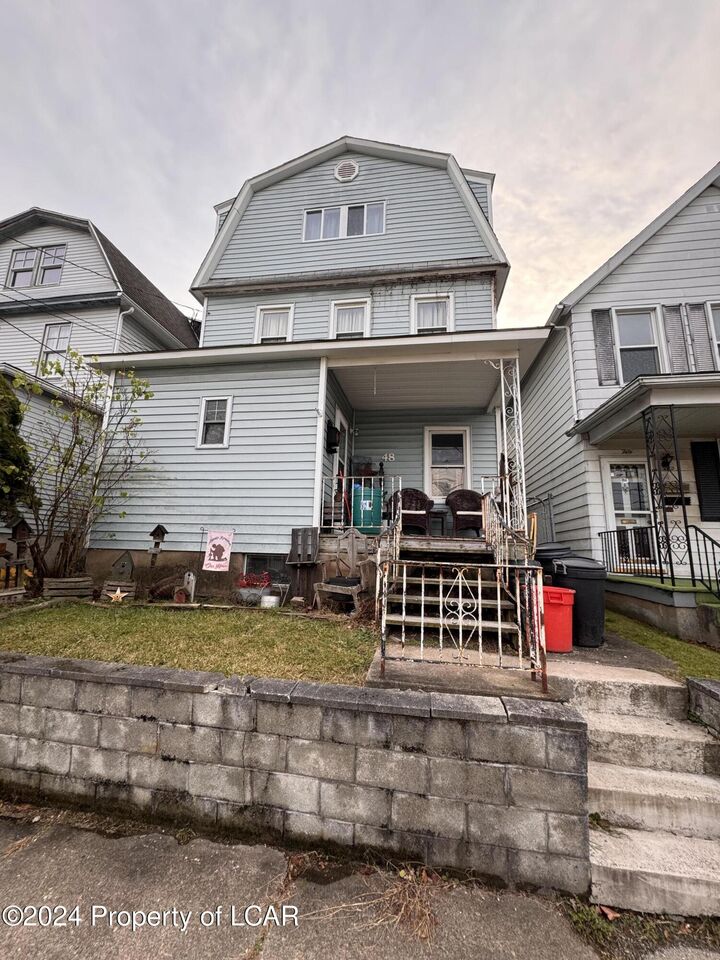 48 Division Street  Hanover Township PA 18706 photo