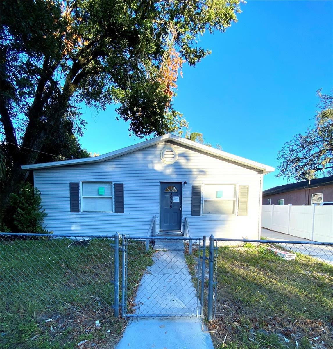 Property Photo:  8305 N Brooks Street  FL 33604 