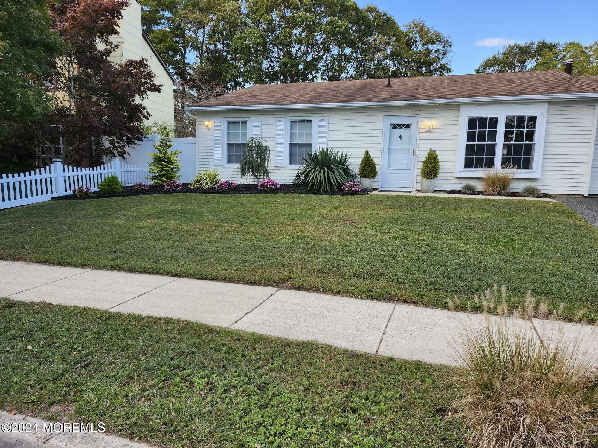 Property Photo:  5 Ocean Avenue  NJ 08005 