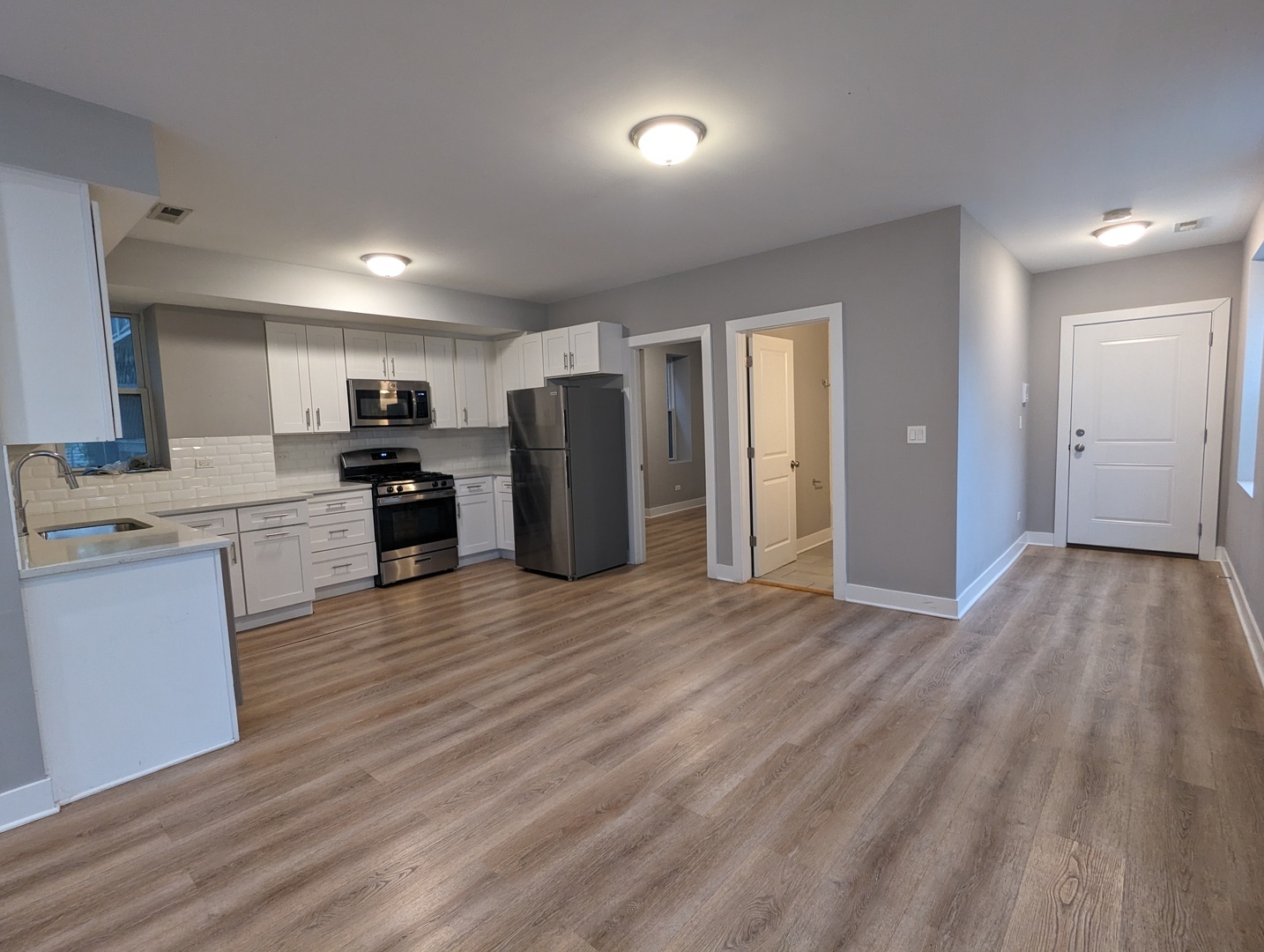 Property Photo:  3701 W Diversey Avenue 2F  IL 60647 