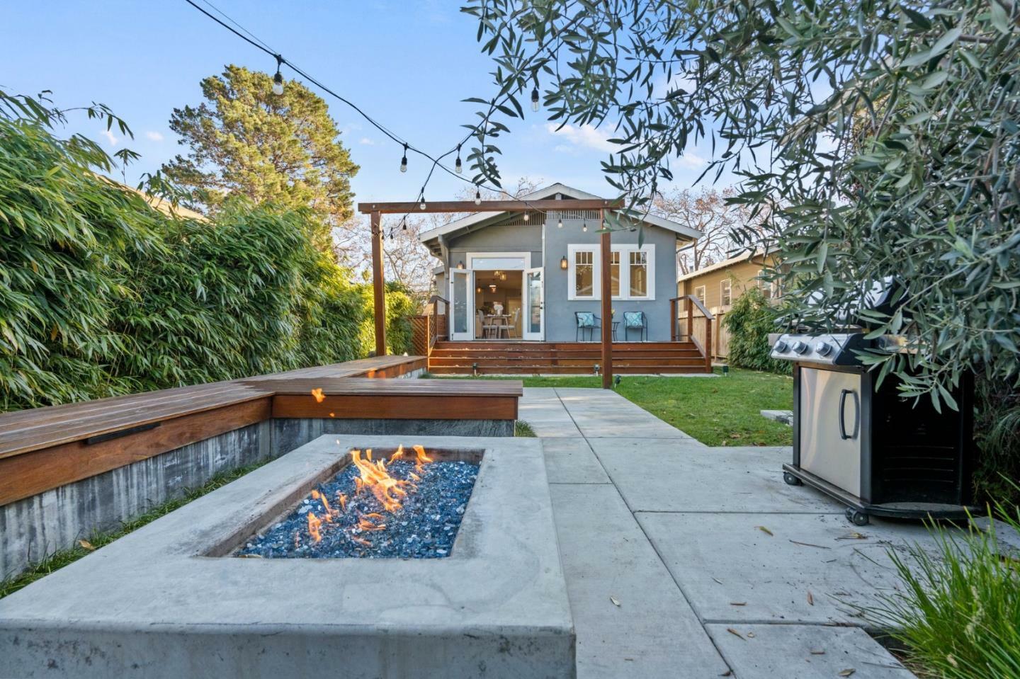 915 East 5th Avenue  San Mateo CA 94402 photo