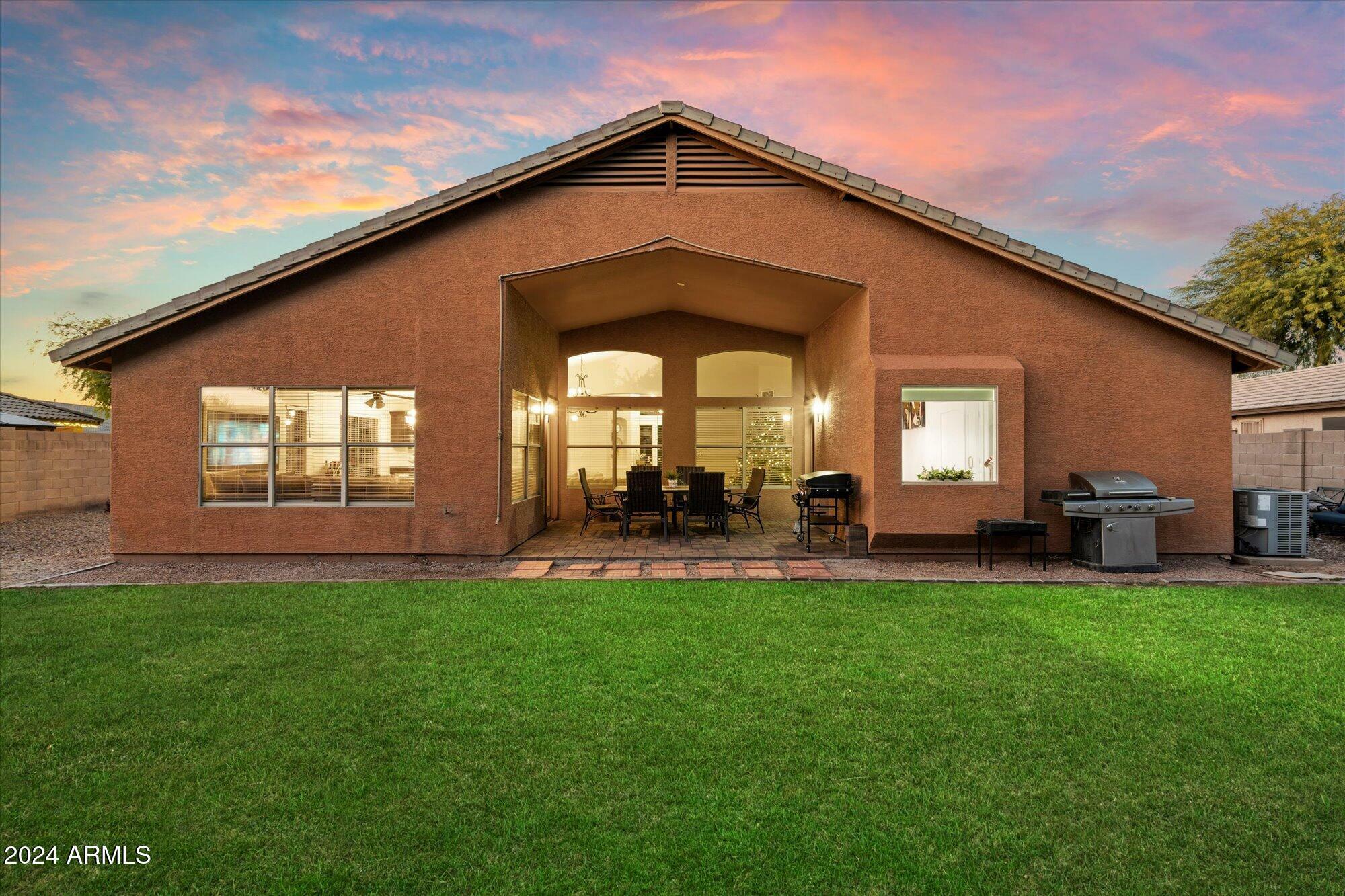 Property Photo:  2461 E Fairview Street  AZ 85225 