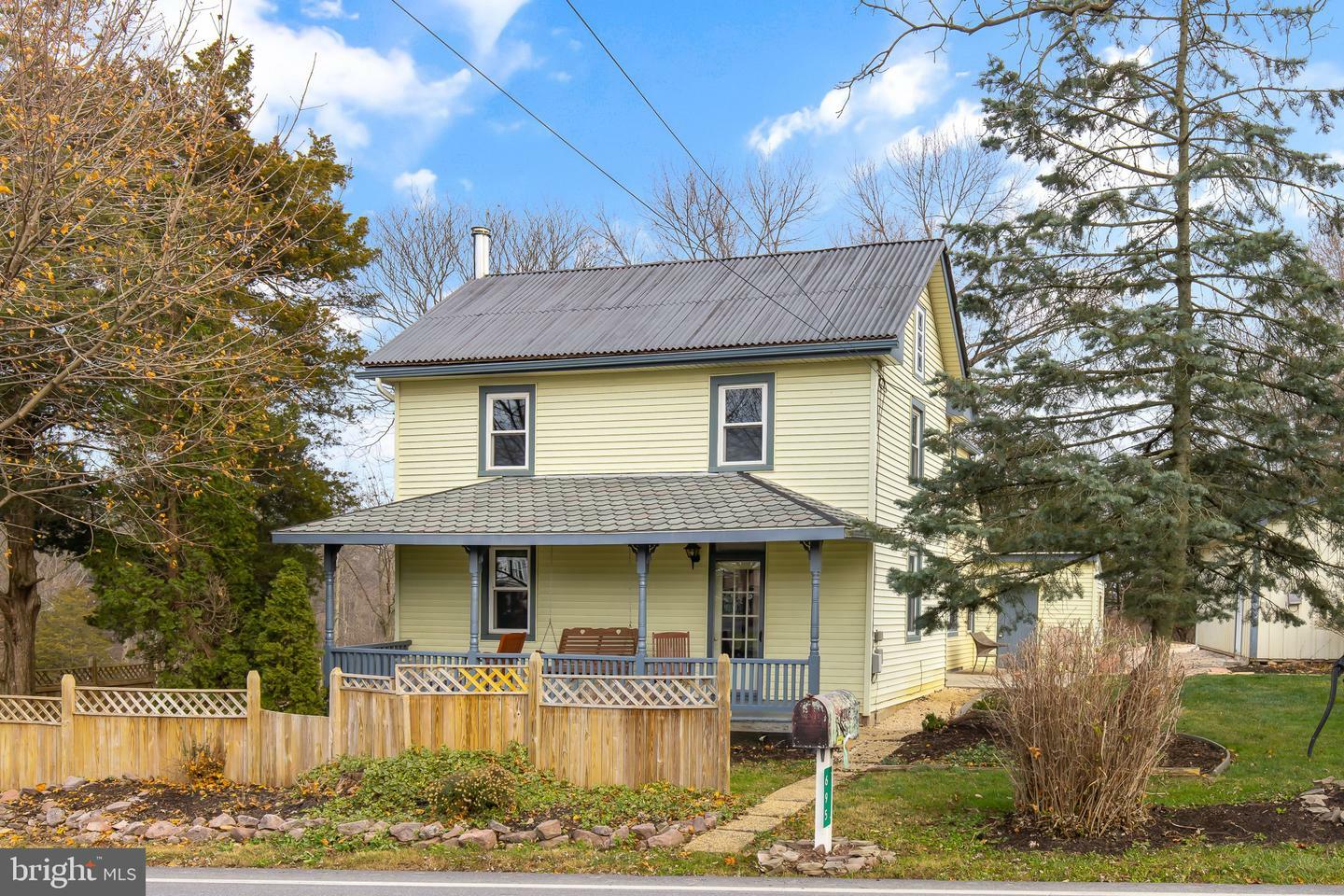 Property Photo:  695 Rife Run Road  PA 17545 