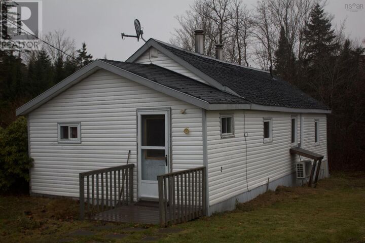 173 Pleasant Valley Road — photo 1