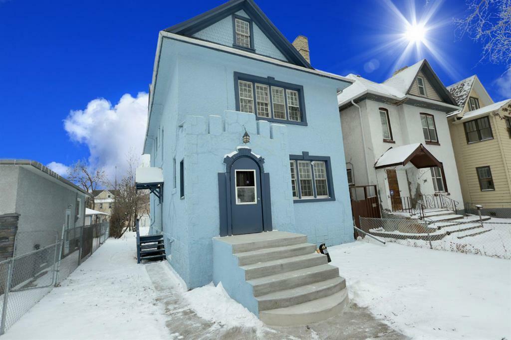 Property Photo:  393 College Avenue  MB R2W 1M4 