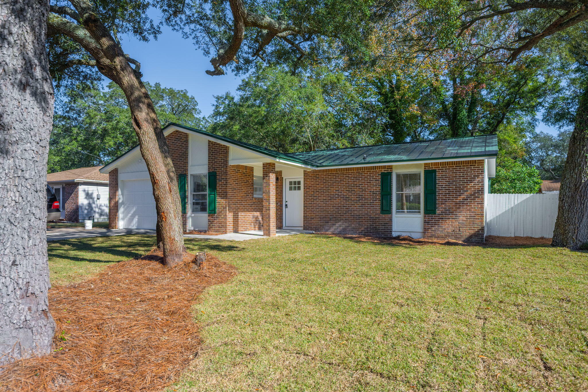 Property Photo:  1008 Juniper Avenue  FL 32578 