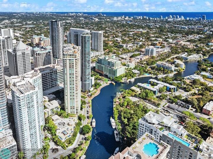 Property Photo: 347 N New River Dr 1509 FL 33301