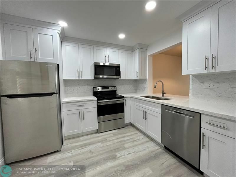 Property Photo:  1830 SW 81 Ave 4111  FL 33068 