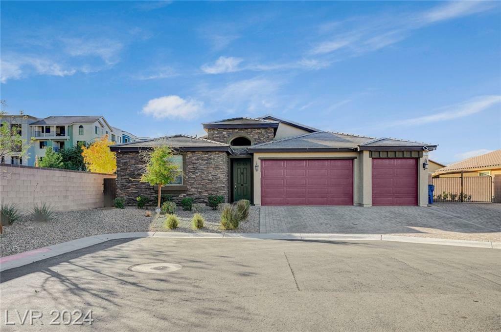 Property Photo:  6297 Starflare Street  NV 89148 