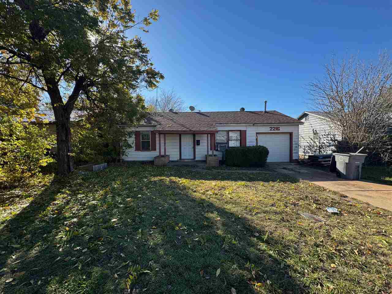 Property Photo:  2216 NW Pollard Ave  OK 73505 