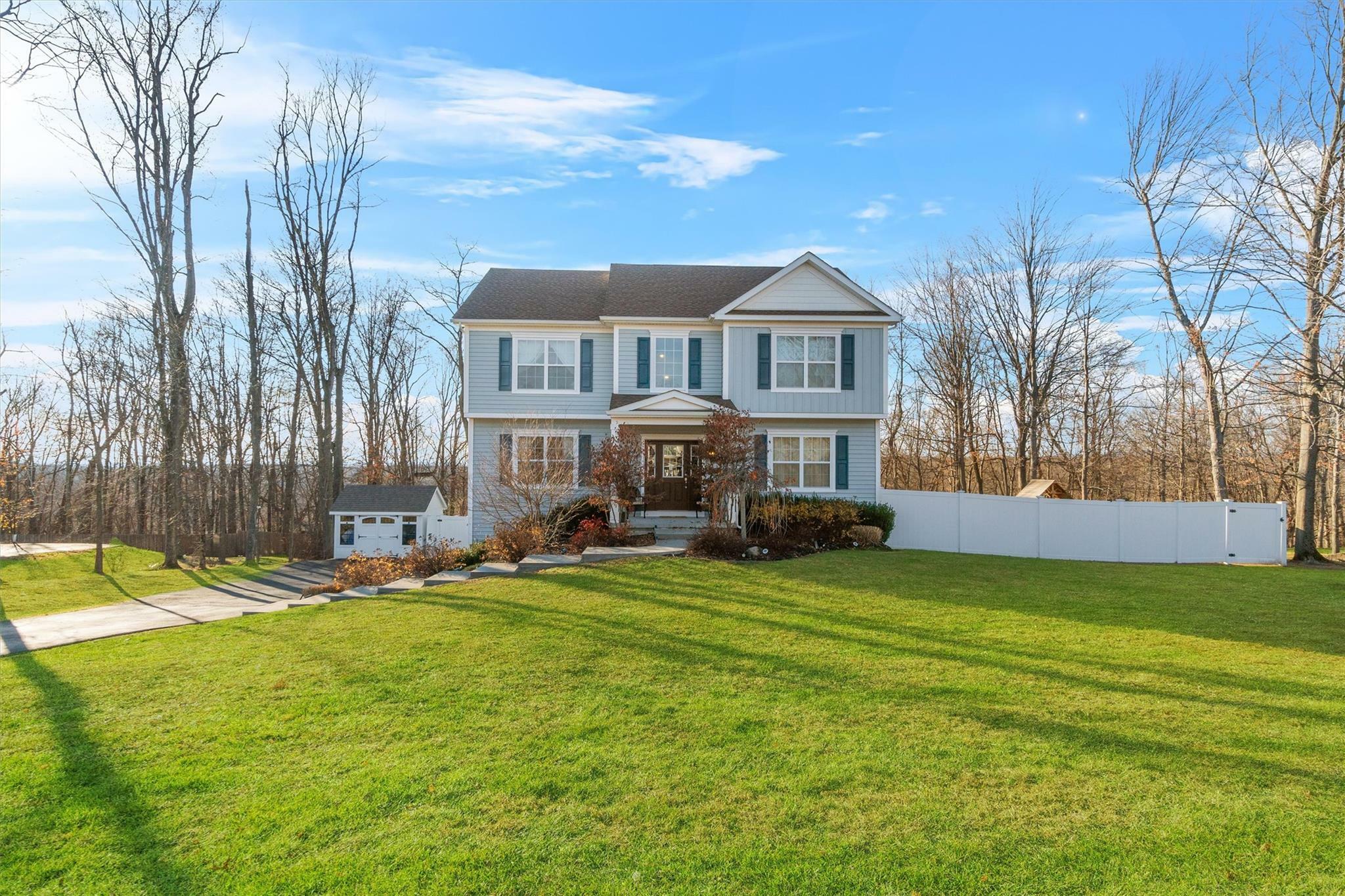 Property Photo:  16 Copper Rock Road  NY 12586 