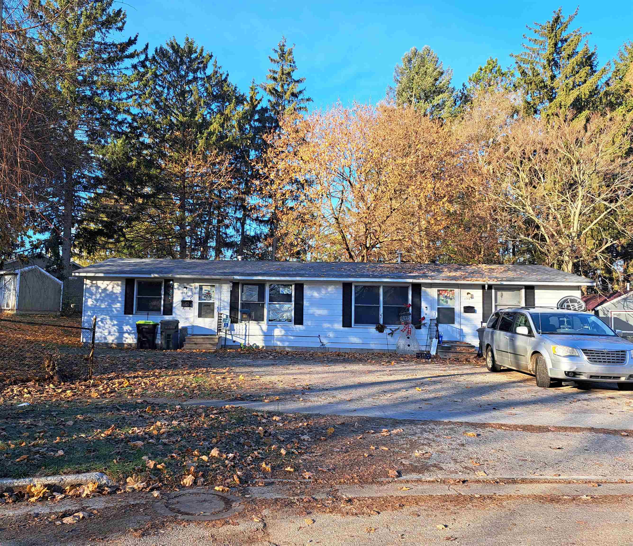 Property Photo:  1301 W Reardon  MI 48640 