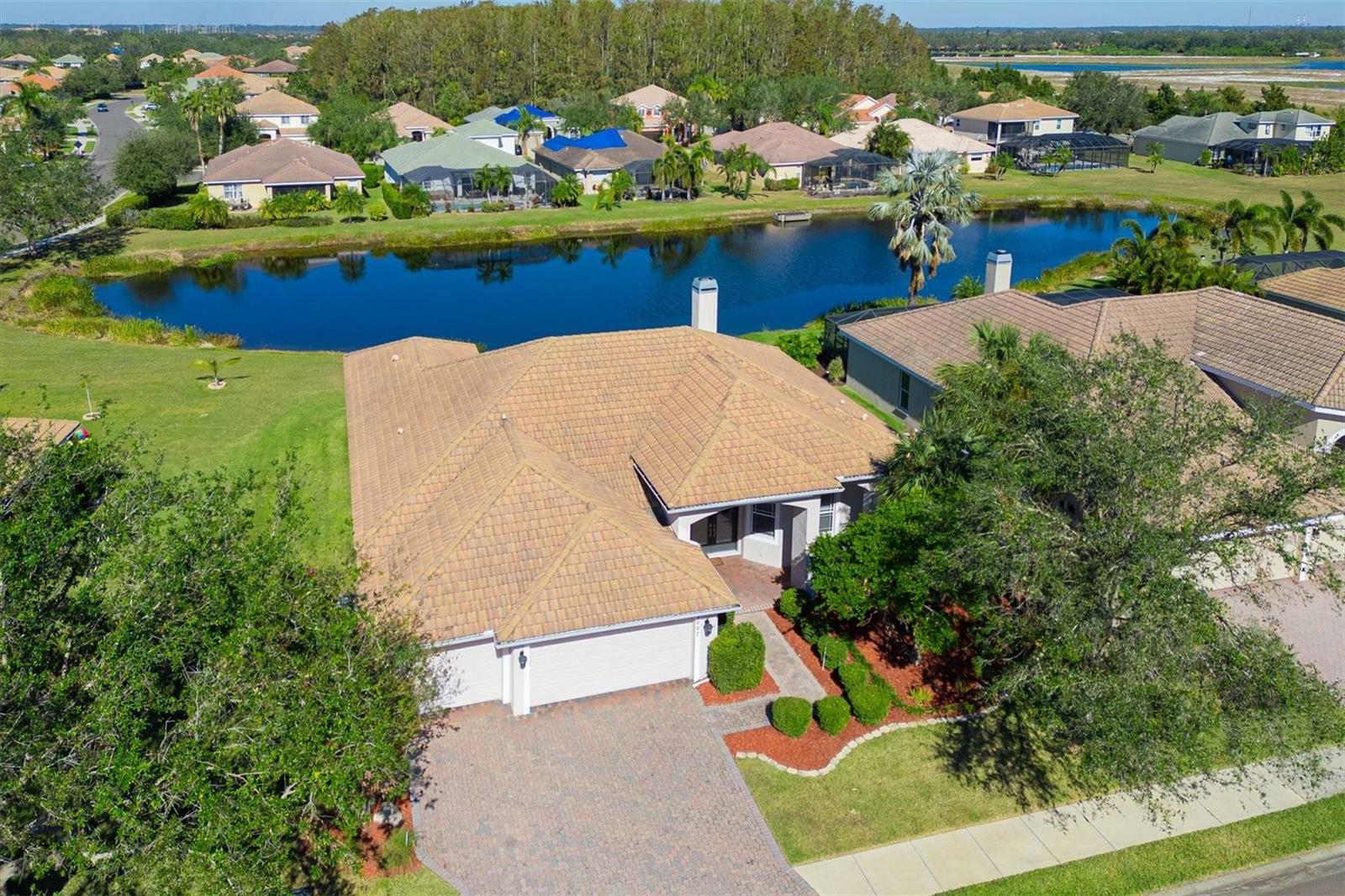 Property Photo:  9007 Brookfield Terrace  FL 34212 