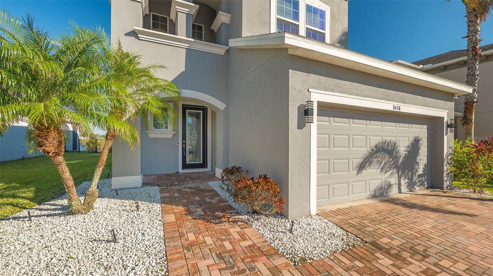 Property Photo:  8430 Nandina Drive  FL 34240 