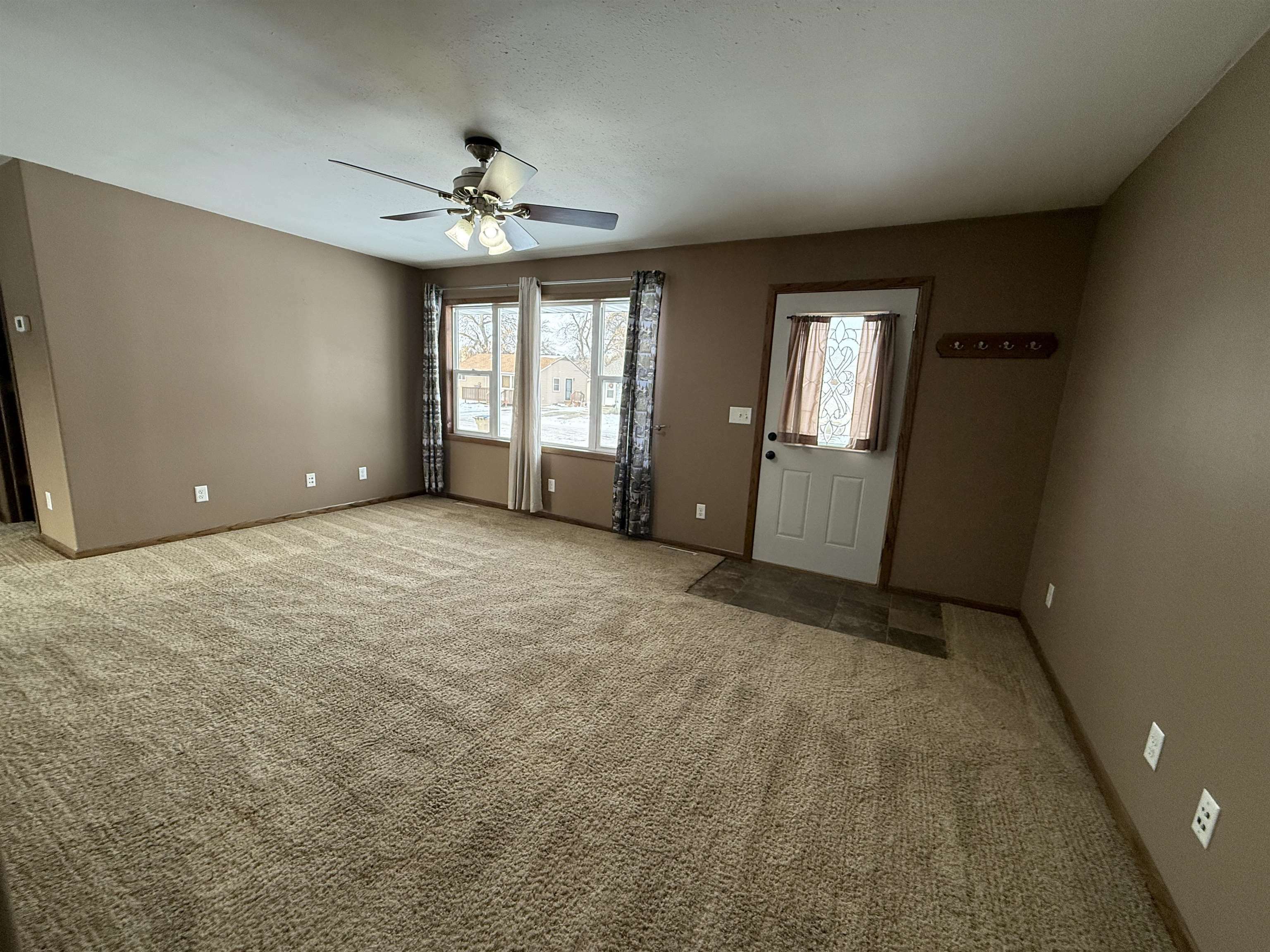 Property Photo:  1509 Wildwood Ave  ND 58703 