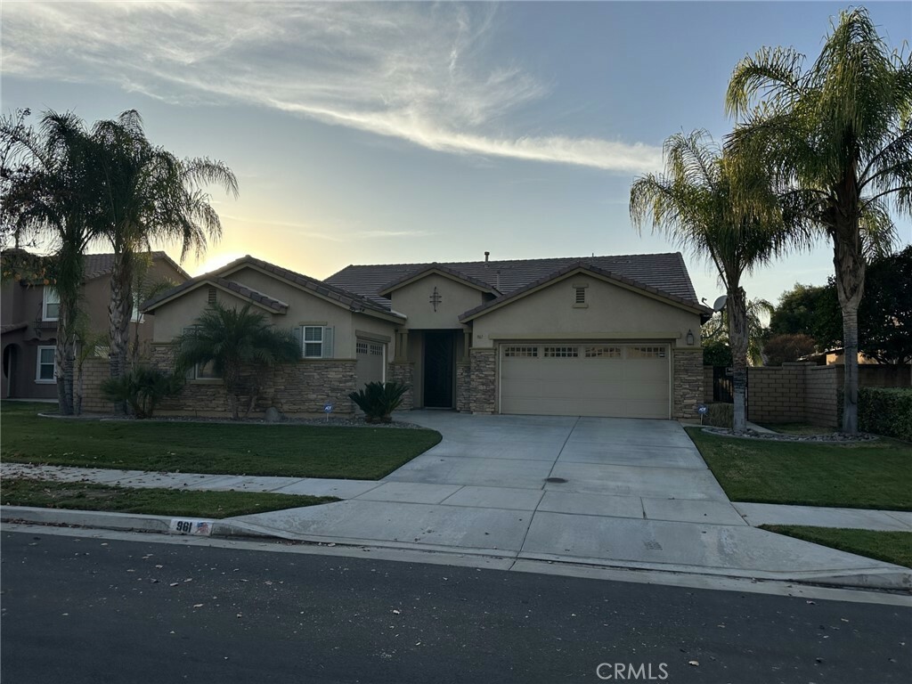 961 Indiangrass Drive  Hemet CA 92545 photo