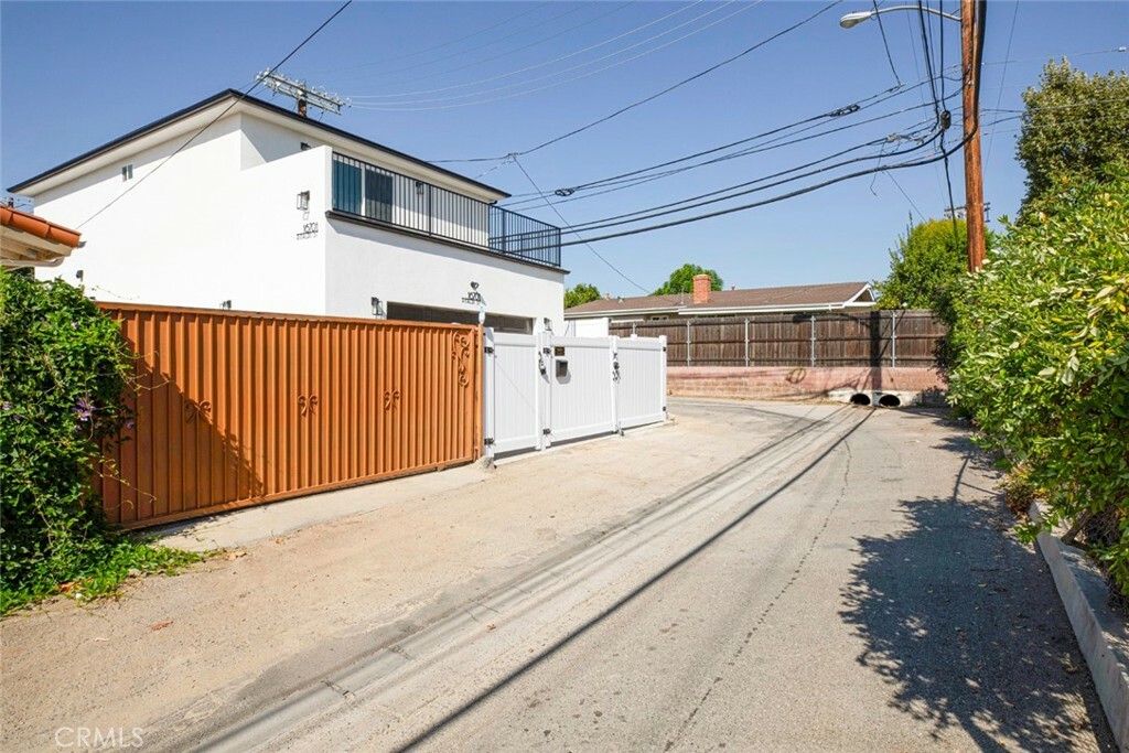 Property Photo:  16701 Rinaldi Street  CA 91344 